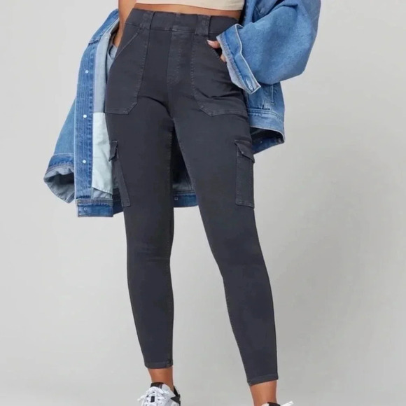 SPANX Twill Tapered Cargo Pant Gray Stretch Womens Pocket Faux Jean Small XS - Picture 2 of 13